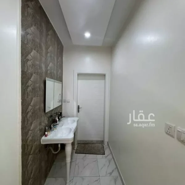 019487780 1760901866406 600x600