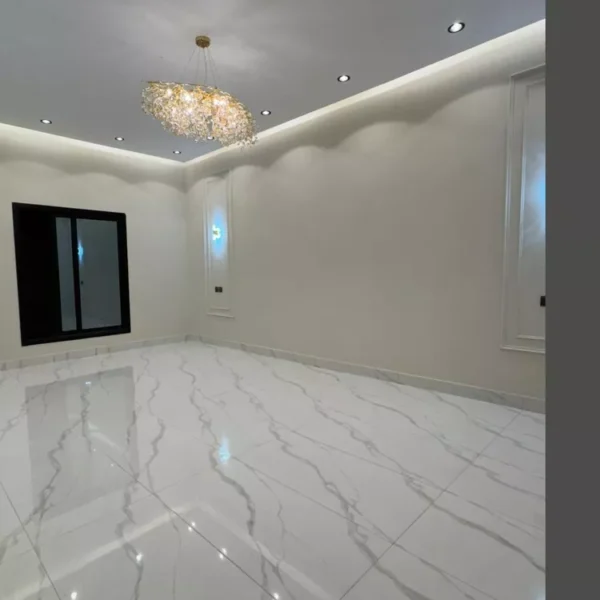 019487780 1764608894739 600x600