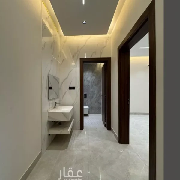 019487781 1765393693620 600x600