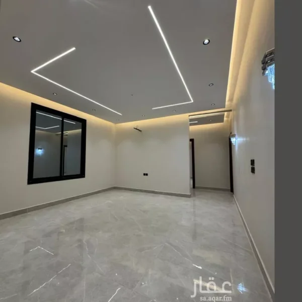 019487782 1765393695066 600x600