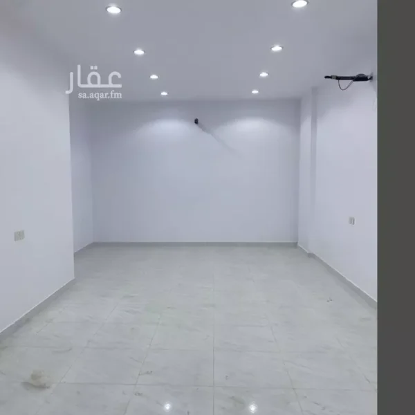 019487783 1764863782480 1 600x600