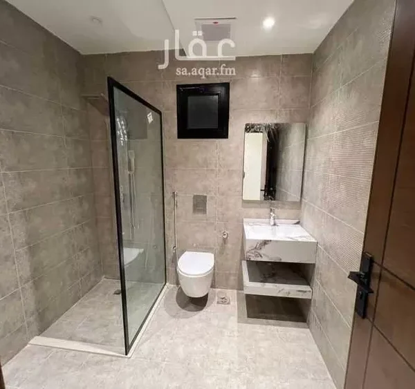 019487784 1762628239906 600x563