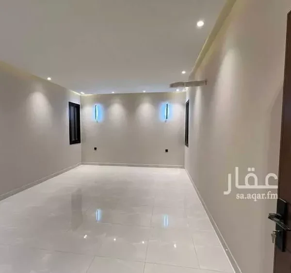 019487784 1762628239958 600x563