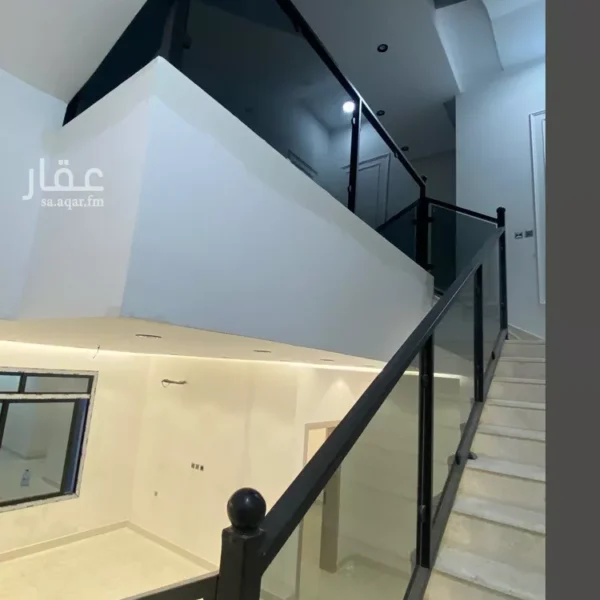 019487784 1765209397801 600x600