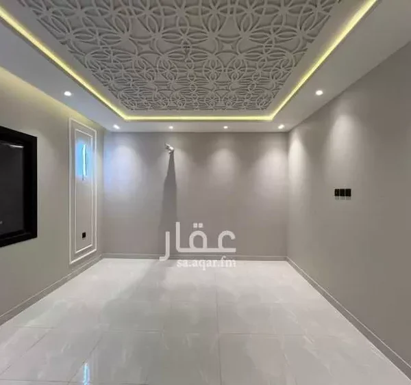 019487785 1762628239960 600x563