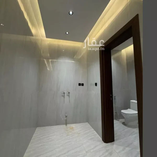 019487785 1765393693907 600x600