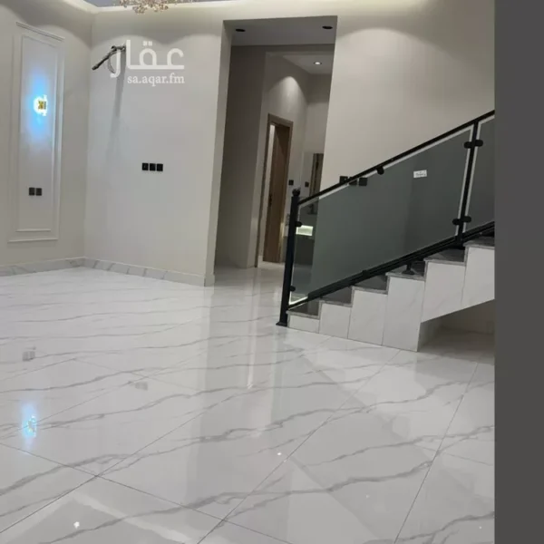 019487787 1764608879876 600x600