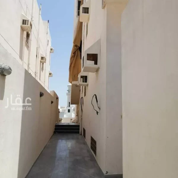 019487788 1759681230102 1 600x600