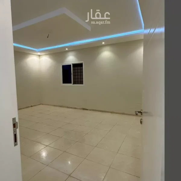 019487788 1764008095121 600x600