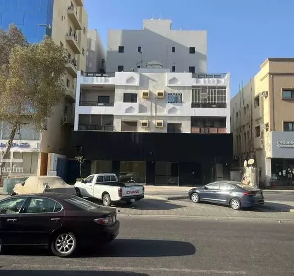 019487789 1761253135770 600x563