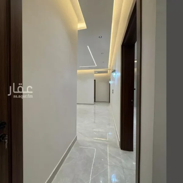 019487789 1765393694349 600x600