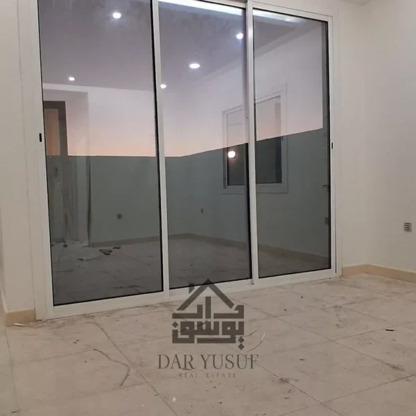 047398450 1771697682085 1 600x600