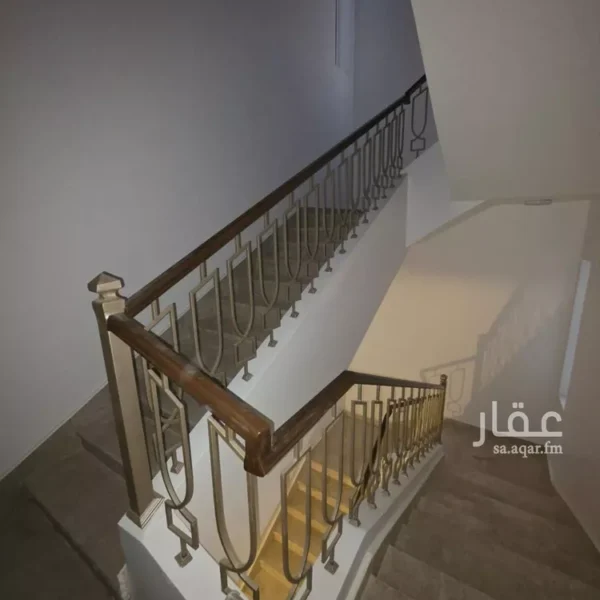 048493261 1770058765852 600x600