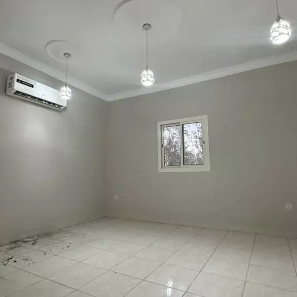 الجامعةة 600x600