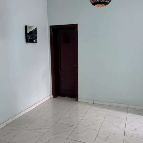 شقةة بريقاا 600x600