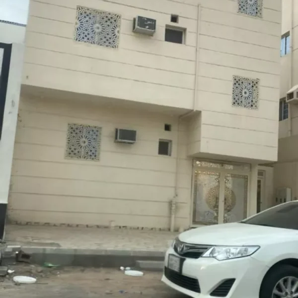 شقة طيبةة 600x600